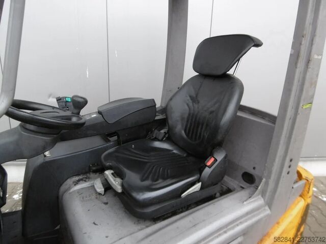 Electric 3-wheel forklift JUNGHEINRICH EFG 216 GE 115-330ZZ