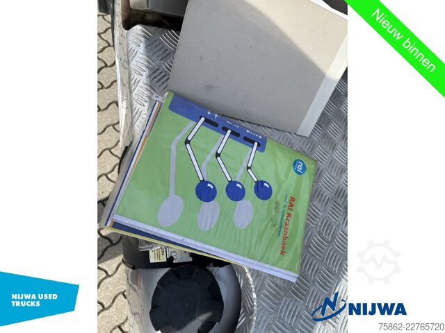 Standard-SZM Volvo FH 460 6x4 i.c.m. ESVE oplegger met Palfinger E...