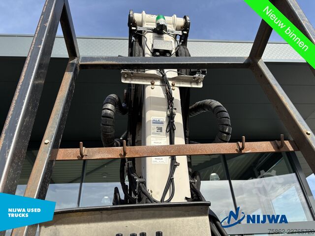 Standard-SZM Volvo FH 460 6x4 i.c.m. ESVE oplegger met Palfinger E...