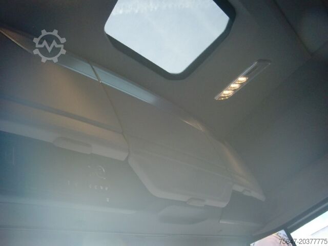 Standard SZM DAF XG+ 530 FT Intarder 2x Tank Relax