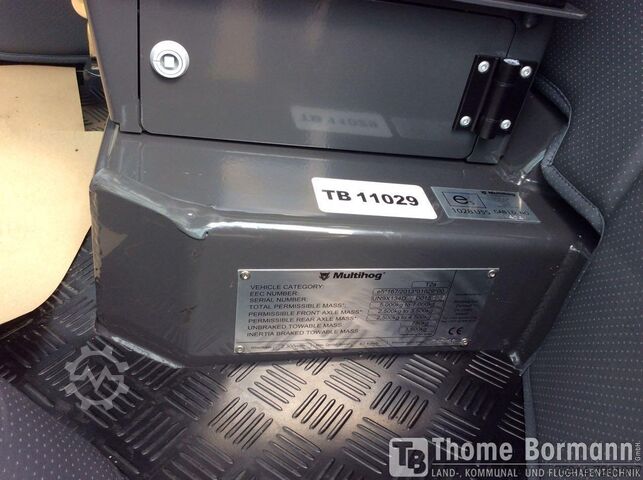 Kommunalschlepper Multihog MX120