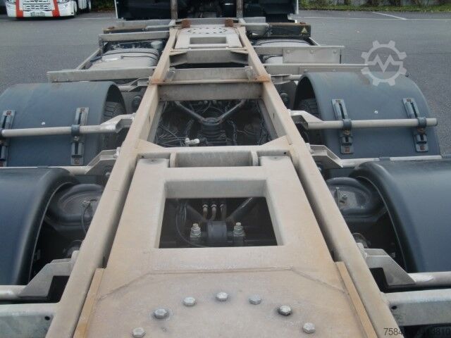 Truck swap chassis MAN TGX 26.510 LL GX Hubschwingen 2x AHK