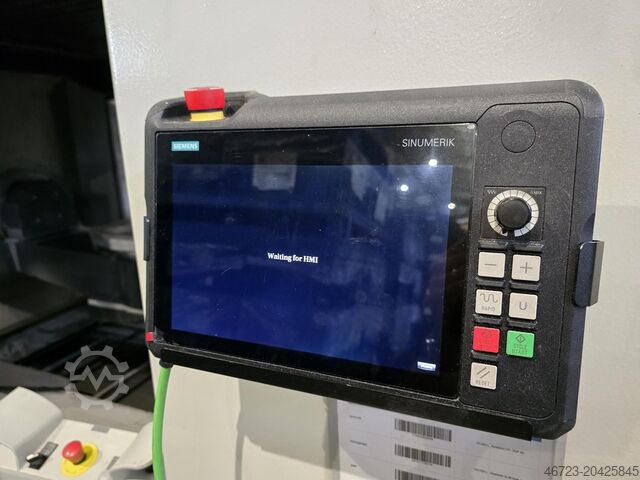 Vertikales Bearbeitungszentrum Wenzler VKM 1-1