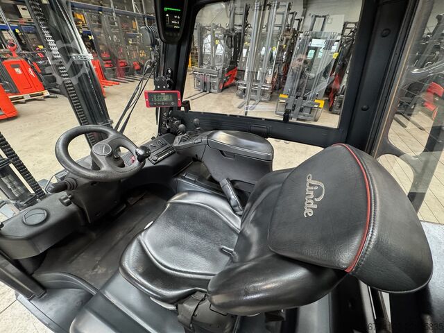 Elektrisch – 4 Räder Linde E30H--EK