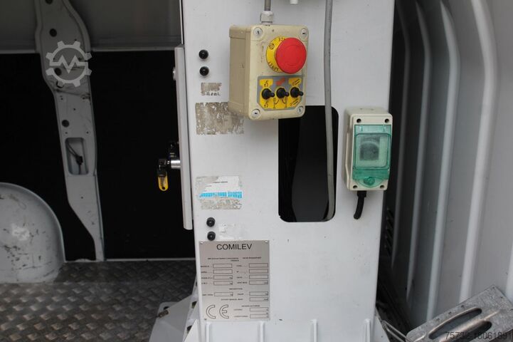 LKW mit Hubarbeitsbühne Renault Master Bühne EN100TF1 10m Klima 561h AHK