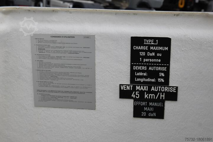 LKW mit Hubarbeitsbühne Renault Master Bühne EN100TF1 10m Klima 561h AHK