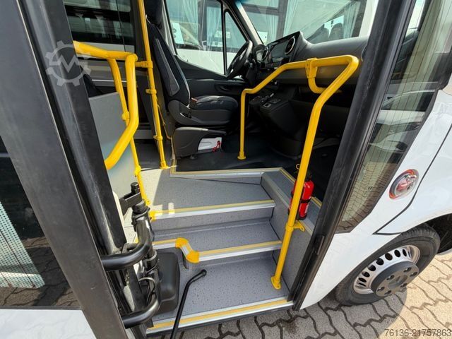 City bus MERCEDES-BENZ Sprinter 15+27 Linienbus Niederflur Rollstuhl