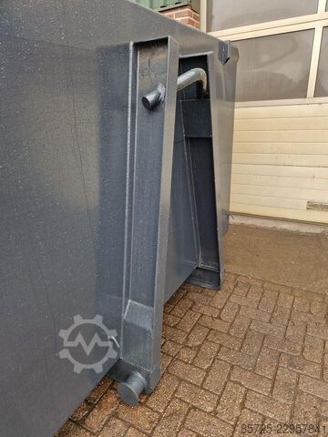 Container  Haakarm container
