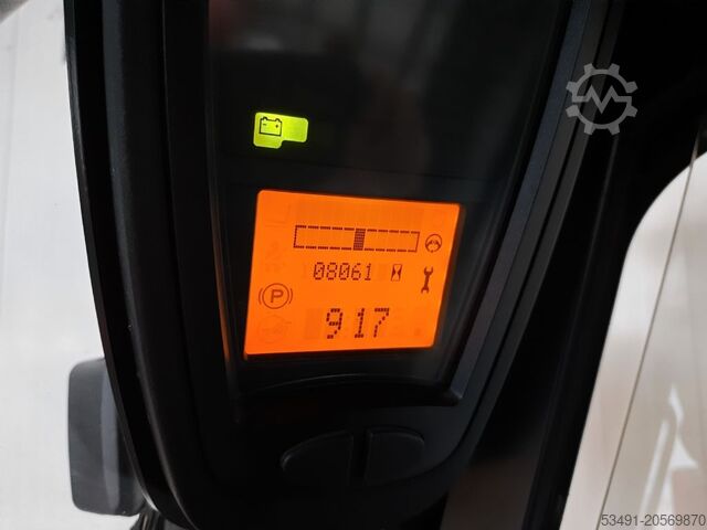 Electric 4-wheel forklift Linde E30HL-01/600