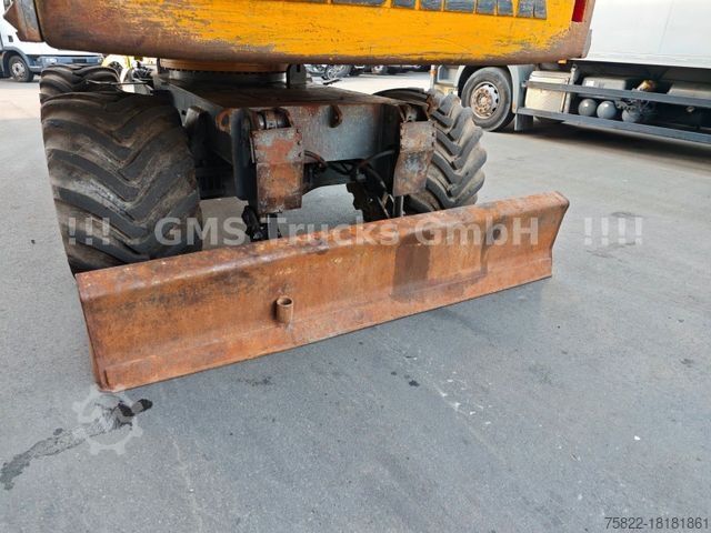 Mobile excavator CATERPILLAR 315 318 322 / WOOD / Winch