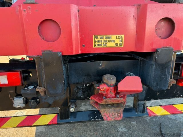 Truck mounted crane VOLVO FH 500 8x2*6 Tipper / Kran / Crane / HMF 2120