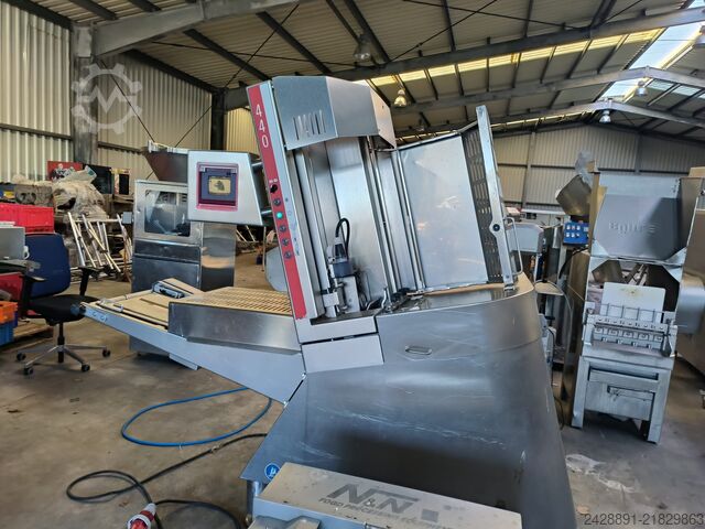 Automatic slicer / slicing machine Treif Divider 440