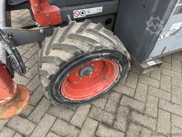 Skyjack SJ 6826RT Scherenarbeitsbühne / Scherenbühne / Arbeitsbühne 2015 4x4 Kubota Diesel 10 m Arbe SKYJACK SJ 6826RT Schaarhoogwerker / Scissor / Arbeitsbuhne 2015 4X4 Kubota Diesel 10M Werkhoogte