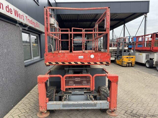Skyjack SJ 6832RT Scherenarbeitsbühne / Schere / Arbeitsbühne 2015 4x4 Kubota Diesel 12m Arbeitshöhe SKYJACK SJ 6832RT Schaarhoogwerker / Scissor / Arbeitsbuhne 2015 4X4 Kubota Diesel 12M Werkhoogte