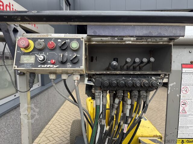 NIFTYLIFT Nifty HR12NDE Gelenkteleskoparbeitsbühne / Arbeitsbühne HYBRID Kubota Diesel 4x2 Baujahr 2 NIFTYLIFT HR12NDE Knikarmhoogwerker / Arbeitsbuhne HYBRIDE Kubota diesel 4x2 2014