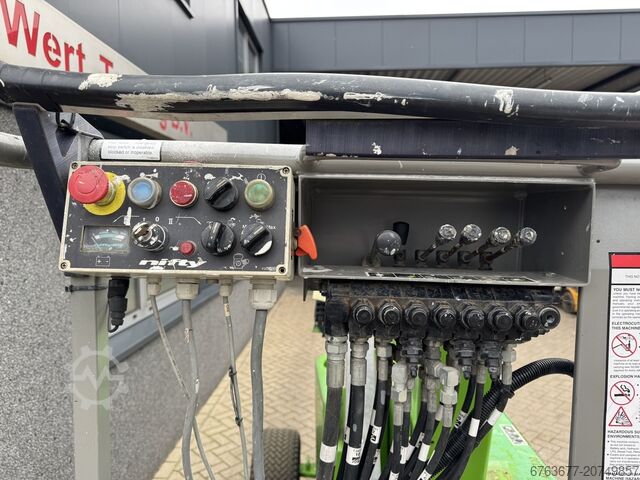 NIFTYLIFT Nifty HR12NDE Gelenkteleskoparbeitsbühne / Arbeitsbühne HYBRID Kubota Diesel 4x2 Baujahr 2 NIFTYLIFT HR12NDE Knikarmhoogwerker / Arbeitsbuhne HYBRIDE Kubota diesel 4x2 2016