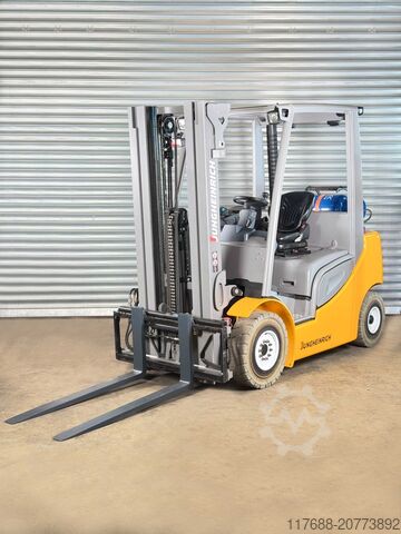 Treibgas-Frontstapler Jungheinrich TFG 430S - Service Neu - Triplex - VW Motor