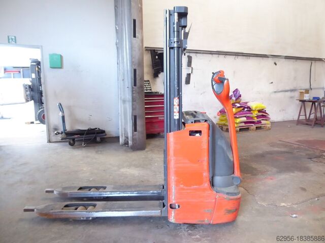 High Lift stacker Linde L12L