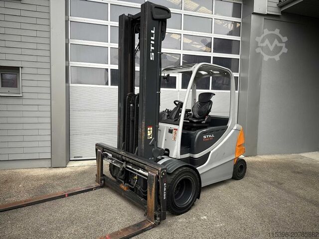 Elektro 4 Rad-Stapler Still RX 60-40 - TRIPLEX 6,5 m