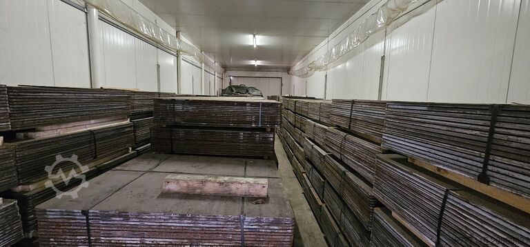 Betonsteinfertigungsanlage WASA BLATY STALOWE 1400X1200X15