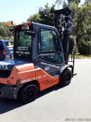 4-Rad-Gabelstapler Toyota 02-8FDF 30