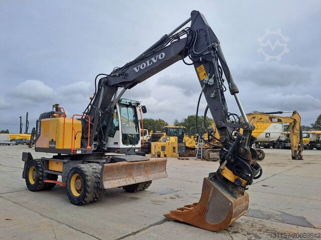 Wheel excavator Volvo EWR150E+Engcon Rototilt