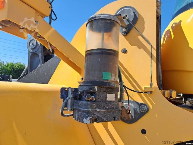 Wheel loader Volvo L180G