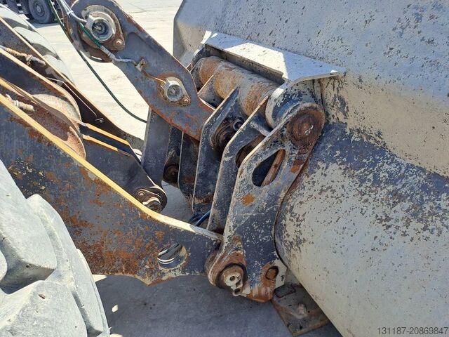 Wheel loader Volvo L180G