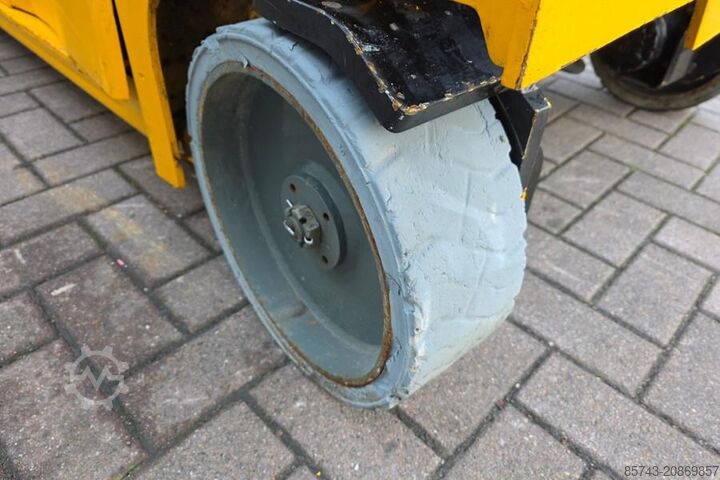 Scissor lift Haulotte Compact 12 Electric, 12m Working Height, 300kg Cap