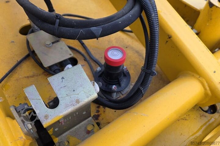 Scissor lift Haulotte Compact 8 Electric, 8.2m Working Height, 350kg Cap