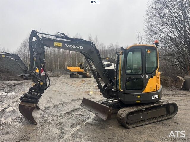 Crawler excavator Volvo ECR58D with rototilt and 2 buckets. 3,100 hours.