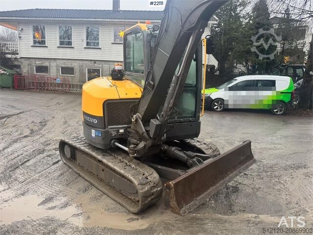 Crawler excavator Volvo ECR58D with rototilt and 2 buckets. 3,100 hours.