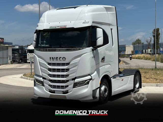 Standard tractor unit IVECO S-WAY 530