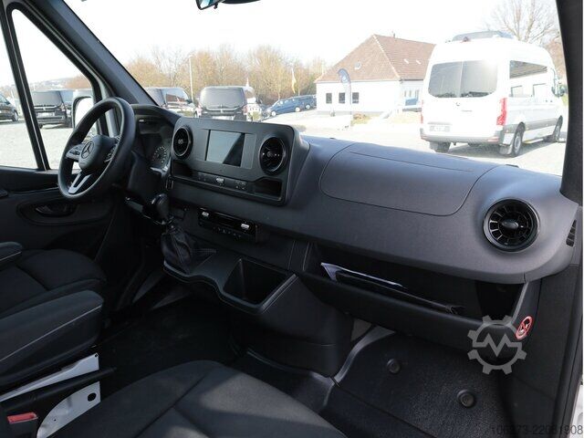 Van Mercedes-Benz Sprinter 317 CDI Kombi,Rollstuhllift,8Sitze