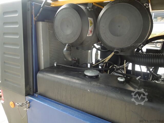 Mobile compressor CompAir C-115