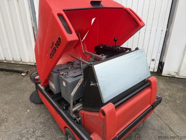 Ride-on vacuum sweeper Stolzenberg Twin Top TT 1100 / E Aufsitzkehrmaschine