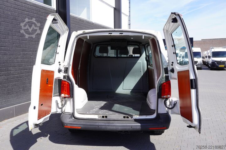 Delivery van Volkswagen Transporter 2.0 TDI EURO 6 - Airco - Navi - PDC...