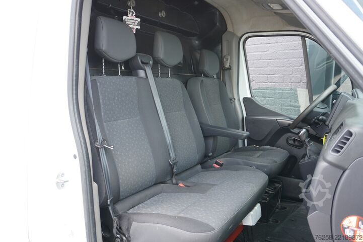 Delivery van Opel Movano 2.3 Turbo L3H2 150PK EURO 6 - Airco - Na...