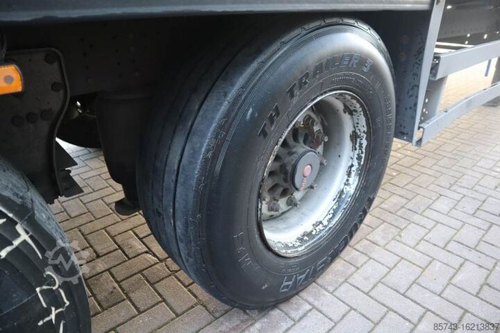 Curtain sided Schmitz Cargobull SCB3ST CoC Documents, TuV Loading Certif