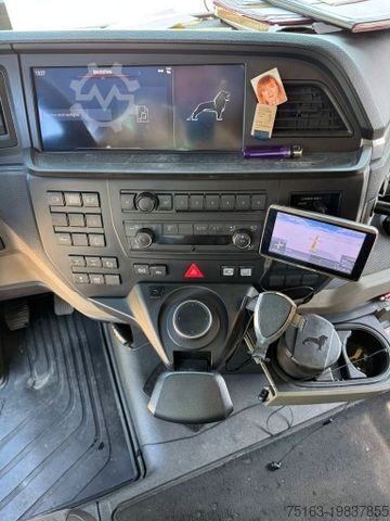 Logging truck MAN TGX 26.580