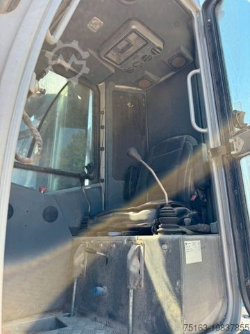 Logging truck MAN TGX 26.580