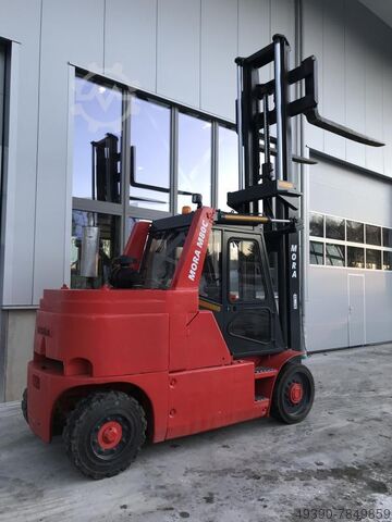 Diesel - Gabelstapler, Kompaktstapler, Frontstapler, Schwerlaststapler MORA M80CS