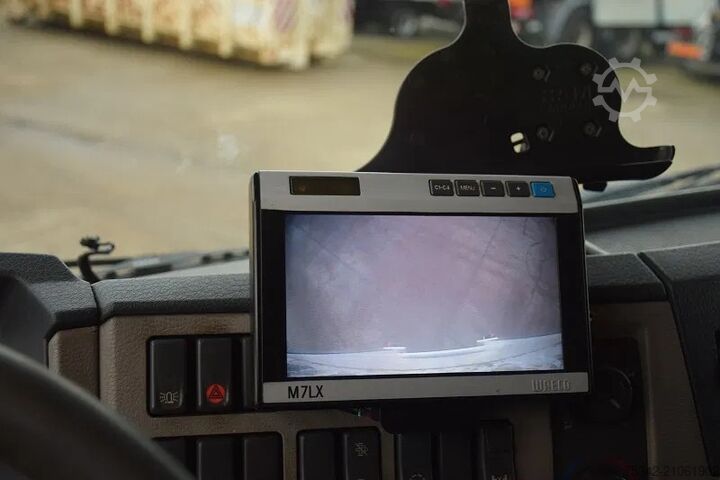 Suitcase Volvo FE 250