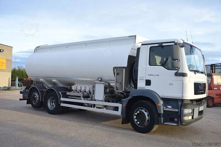 Tanker truck MAN TGM 26.340