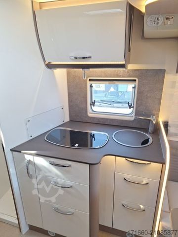 Teilintegriertes Wohnmobil BÜRSTNER Lyseo TD 727 G Mega Deal! 36.021 Euro sparen!