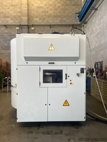 VERTIKALES BEARBEITUNGSZENTRUM Mikron HSM 800