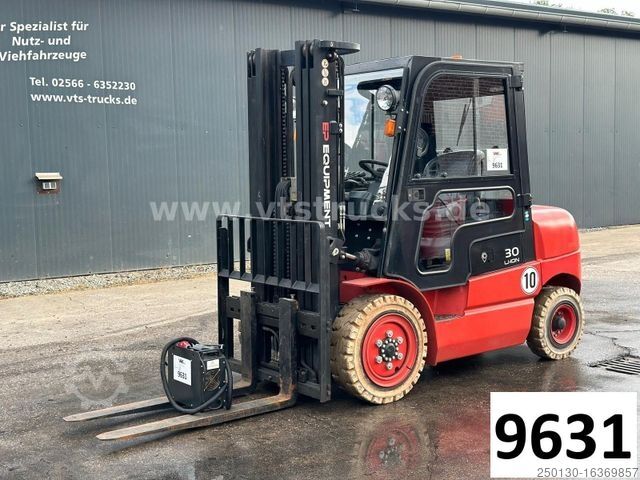 Front loader forklift EP EFL 302 Elektrostapler BJ.2020