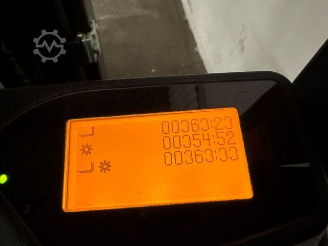 Electric 3-wheel forklift Toyota 7FBEST13 - nur 363 Stunden !!!