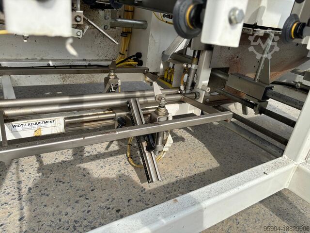 Cardboard packaging machine Endoline Carton Erector 221