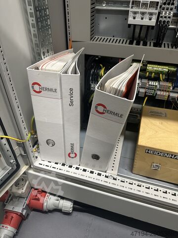 Vertikales Bearbeitungszentrum HERMLE C40 V